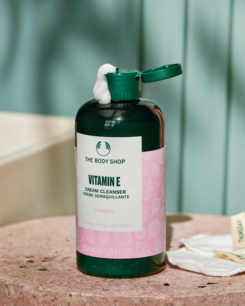 The Body Shop Vitamin E Cream Cleanser 250 ML