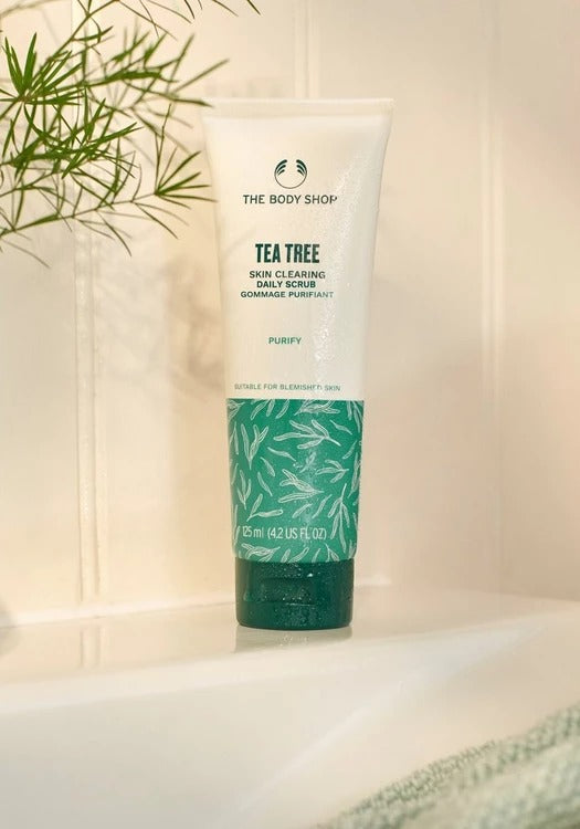 The Body Shop Tea Tree Skin Clearing Daily Scrub 125 ML